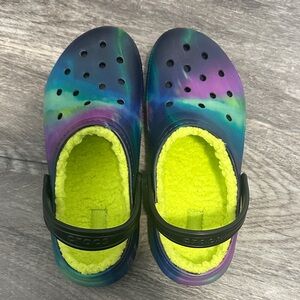 CROCS Women's size 6.5 or Boys 5. Multicolor Tie-Dye Slippers